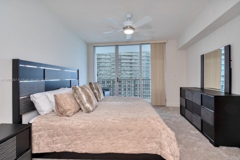 Condominio en venta en Miami, Florida, 1 dormitorio, 73.49 m2 № 1964947 - foto 19