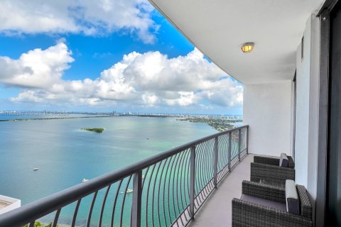 Condominio en venta en Miami, Florida, 1 dormitorio, 73.49 m2 № 1964947 - foto 1
