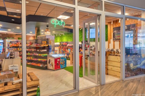 Condominio en venta en Miami, Florida, 1 dormitorio, 73.49 m2 № 1964947 - foto 5