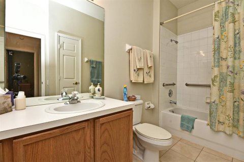 Touwnhouse à vendre à Kissimmee, Floride: 2 chambres, 140.47 m2 № 2202921 - photo 4