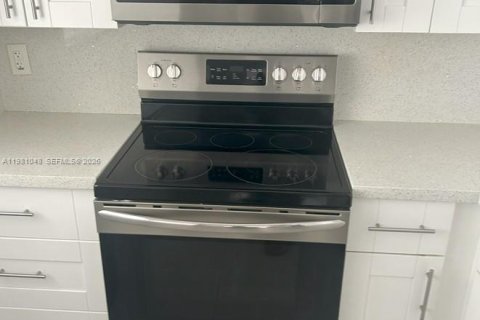 Condominio en alquiler en Sunrise, Florida, 1 dormitorio, 67.35 m2 № 2044231 - foto 6