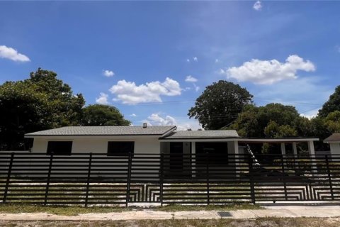 Casa en venta en Fort Lauderdale, Florida, 3 dormitorios, 113.71 m2 № 1889790 - foto 4