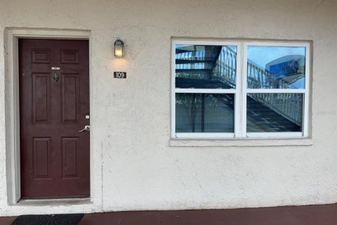 Condo in Tampa, Florida, 1 bedroom  № 2273301