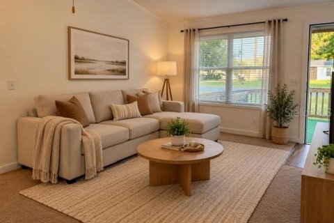 Casa en venta en Kissimmee, Florida, 2 dormitorios, 107.02 m2 № 2429036 - foto 2