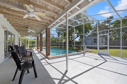 Villa ou maison à vendre à Cutler Bay, Floride: 4 chambres, 164.62 m2 № 2186870 - photo 25