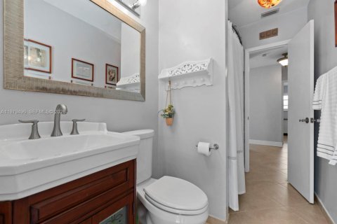 Villa ou maison à vendre à Cutler Bay, Floride: 4 chambres, 164.62 m2 № 2186870 - photo 18