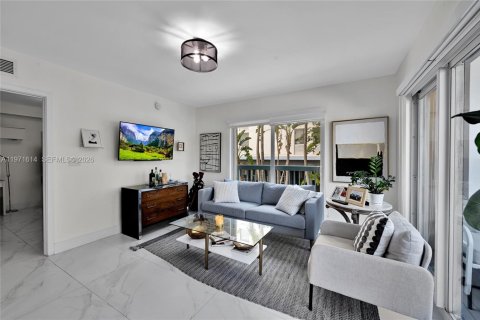 Condominio en venta en Miami, Florida, 1 dormitorio, 58.44 m2 № 2032506 - foto 3