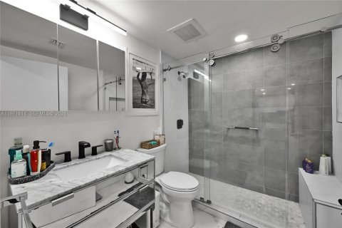 Condominio en venta en Miami, Florida, 1 dormitorio, 58.44 m2 № 2032506 - foto 7