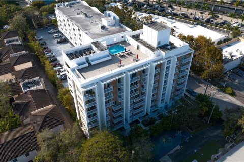 Condominio en venta en Miami, Florida, 1 dormitorio, 58.44 m2 № 2032506 - foto 20