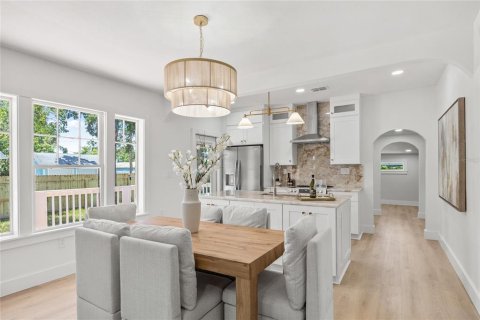 Villa ou maison à vendre à Tampa, Floride: 3 chambres, 120.22 m2 № 1912887 - photo 7