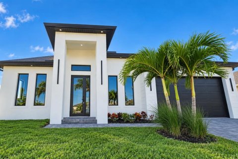 Villa ou maison à Cape Coral, Floride 3 chambres, 152.17 m2 № 2404699