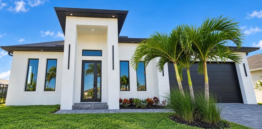 Villa ou maison à Cape Coral, Floride 3 chambres, 152.17 m2 № 2404699