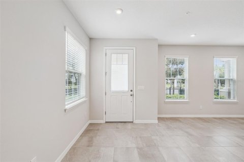 Touwnhouse à vendre à Orlando, Floride: 3 chambres, 148.83 m2 № 2288092 - photo 11