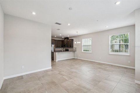 Touwnhouse à vendre à Orlando, Floride: 3 chambres, 148.83 m2 № 2288092 - photo 8