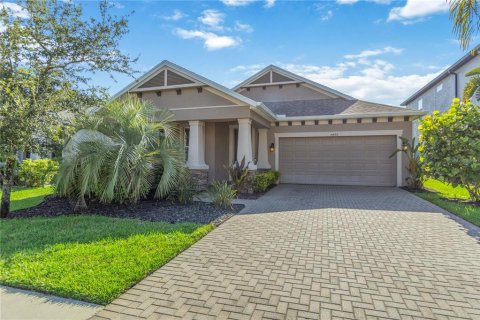 House in Sarasota, Florida 3 bedrooms, 195.09 sq.m. № 1908962 - photo 1