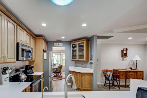 Villa ou maison à vendre à Venice, Floride: 2 chambres, 181.44 m2 № 2416561 - photo 12