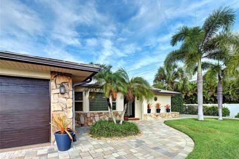 Villa ou maison à vendre à Venice, Floride: 2 chambres, 181.44 m2 № 2416561 - photo 5