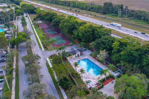 Condominio en venta en Tamarac, Florida, 2 dormitorios, 103.12 m2 № 1833854 - foto 6