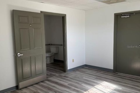 Commercial property in Ocala, Florida 197.7 sq.m. № 2108054 - photo 5