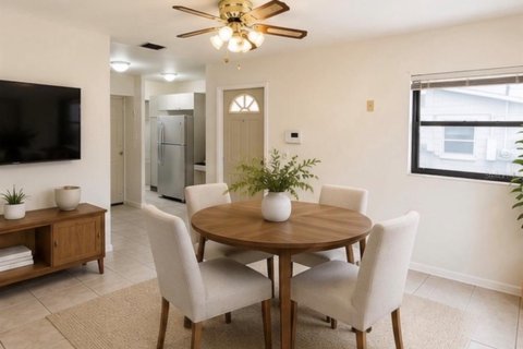 Villa ou maison à louer à Tampa, Floride: 3 chambres, 115.94 m2 № 2148962 - photo 6