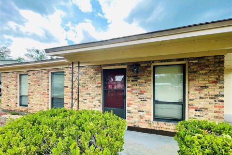 Villa ou maison à Tampa, Floride 3 chambres, 115.94 m2 № 2148962