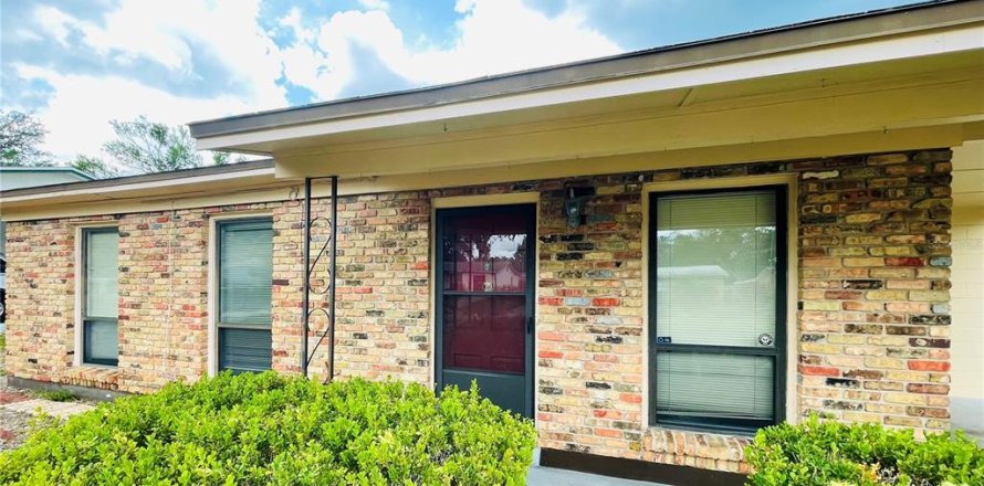 Villa ou maison à Tampa, Floride 3 chambres, 115.94 m2 № 2148962