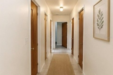Villa ou maison à louer à Tampa, Floride: 3 chambres, 115.94 m2 № 2148962 - photo 8