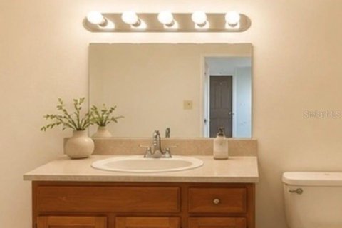 Villa ou maison à louer à Tampa, Floride: 3 chambres, 115.94 m2 № 2148962 - photo 13