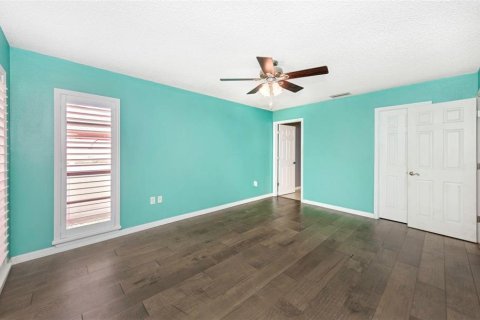 House in Tarpon Springs, Florida 3 bedrooms, 161.84 sq.m. № 2124411 - photo 28