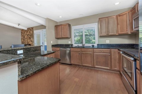 House in Tarpon Springs, Florida 3 bedrooms, 161.84 sq.m. № 2124411 - photo 15