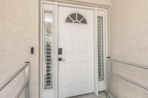 House in Tarpon Springs, Florida 3 bedrooms, 161.84 sq.m. № 2124411 - photo 5