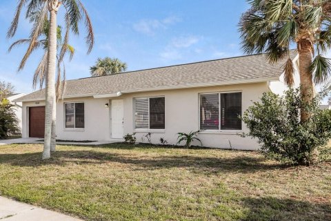 Villa ou maison à louer à Port Charlotte, Floride: 3 chambres, 131.36 m2 № 2100287 - photo 3
