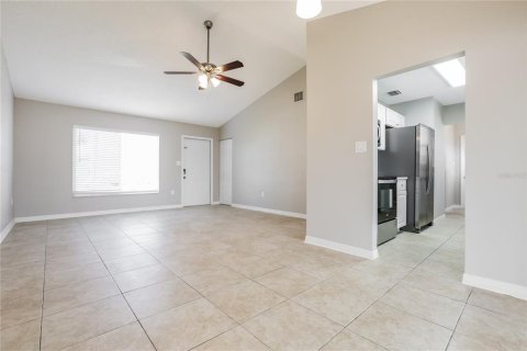 Villa ou maison à louer à Port Charlotte, Floride: 3 chambres, 131.36 m2 № 2100287 - photo 5