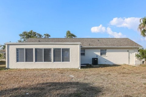 Villa ou maison à louer à Port Charlotte, Floride: 3 chambres, 131.36 m2 № 2100287 - photo 17