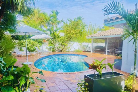 Villa ou maison à louer à Pompano Beach, Floride: 4 chambres, 250.84 m2 № 2147348 - photo 14