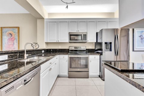 Купить кондоминиум в Тамарак, Флорида 1 комната, 114.18м2, № 2083343 - фото 4