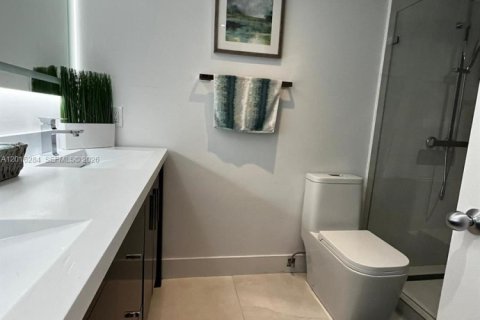 Condo in Miami, Florida, 3 bedrooms  № 2190333 - photo 24