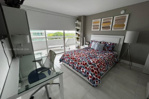 Condo in Miami, Florida, 3 bedrooms  № 2190333 - photo 26