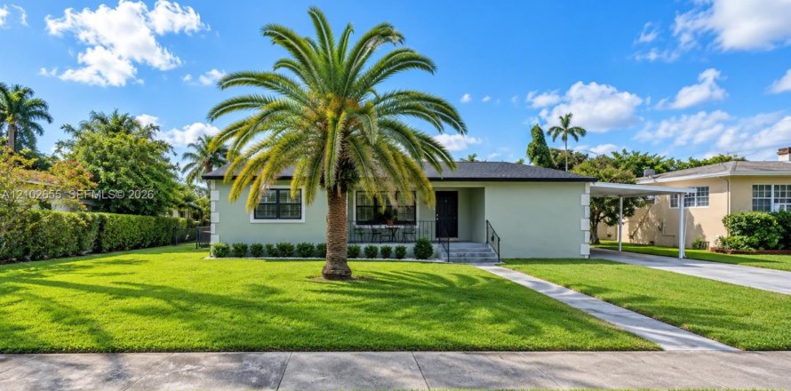 Villa ou maison à Miami, Floride 2 chambres, 89 m2 № 2407795