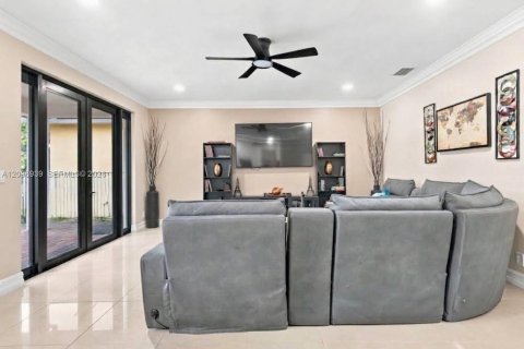Villa ou maison à vendre à Weston, Floride: 6 chambres, 294.5 m2 № 2392022 - photo 21