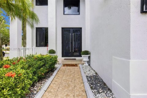 Villa ou maison à vendre à Weston, Floride: 6 chambres, 294.5 m2 № 2392022 - photo 8