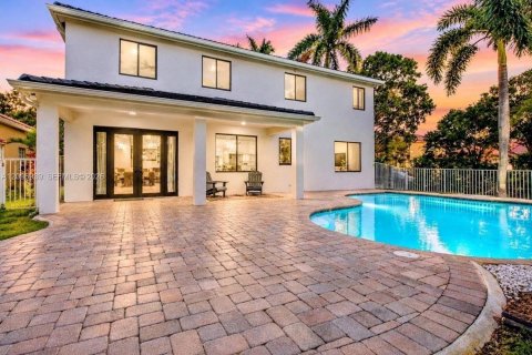 Villa ou maison à vendre à Weston, Floride: 6 chambres, 294.5 m2 № 2392022 - photo 5