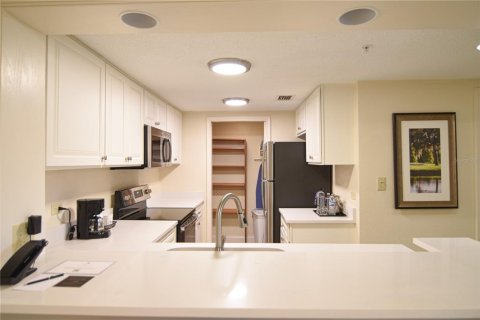 Condo in Palm Harbor, Florida, 1 bedroom  № 1725463 - photo 14