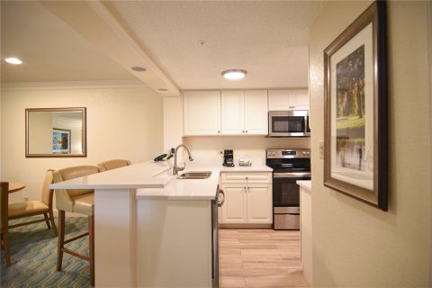 Condo in Palm Harbor, Florida, 1 bedroom  № 1725463 - photo 11