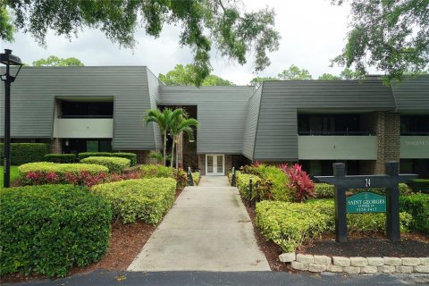 Condo in Palm Harbor, Florida, 1 bedroom  № 1725463 - photo 1