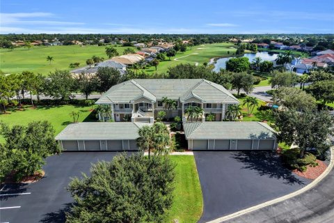 Condo in Lehigh Acres, Florida, 2 bedrooms  № 2420180