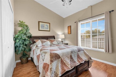 Condo in Lehigh Acres, Florida, 2 bedrooms  № 2420180 - photo 23