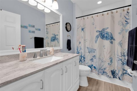 Condo in Lehigh Acres, Florida, 2 bedrooms  № 2420180 - photo 24
