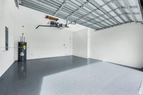 Villa ou maison à vendre à Cape Coral, Floride: 4 chambres, 161.19 m2 № 1951250 - photo 24