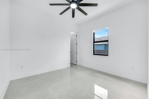 Villa ou maison à vendre à Cape Coral, Floride: 4 chambres, 161.19 m2 № 1951250 - photo 20